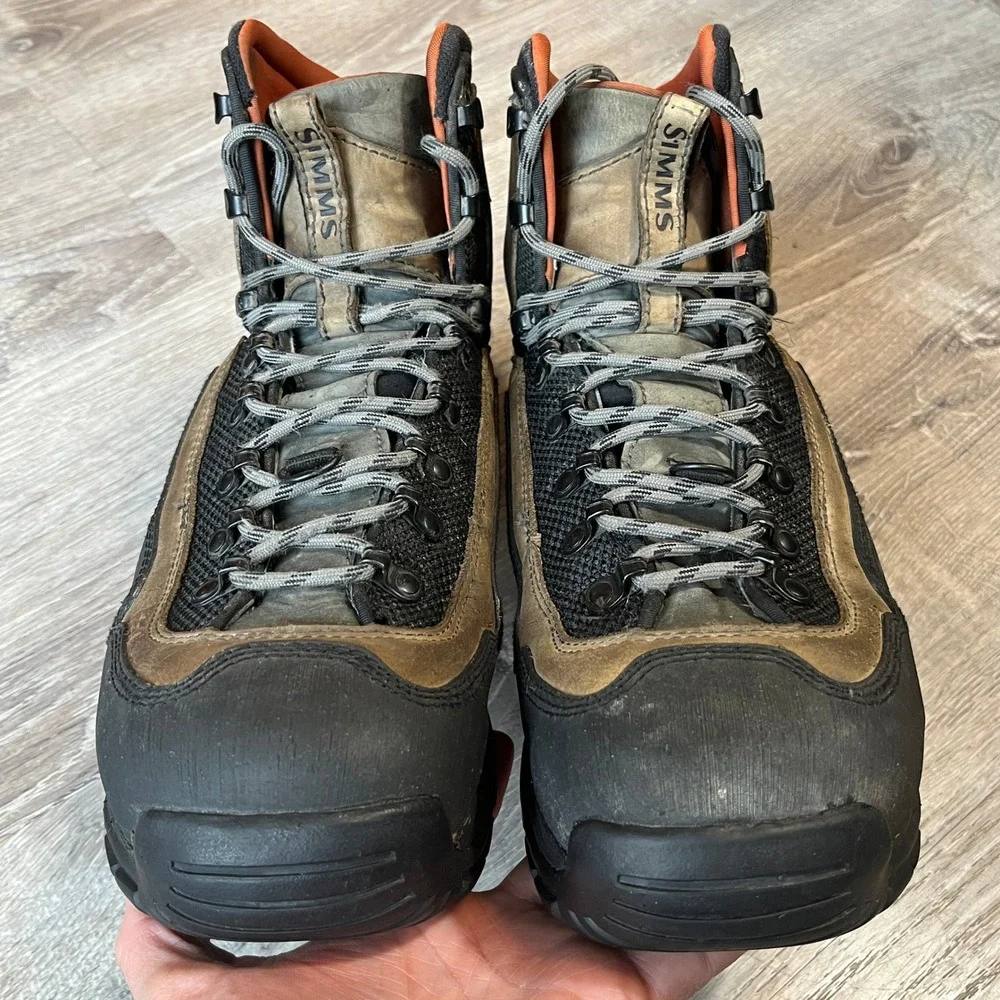 Simms G3 Guide Wading Boots Vibram Mens 11 & Matching Trucker Hat Bundle